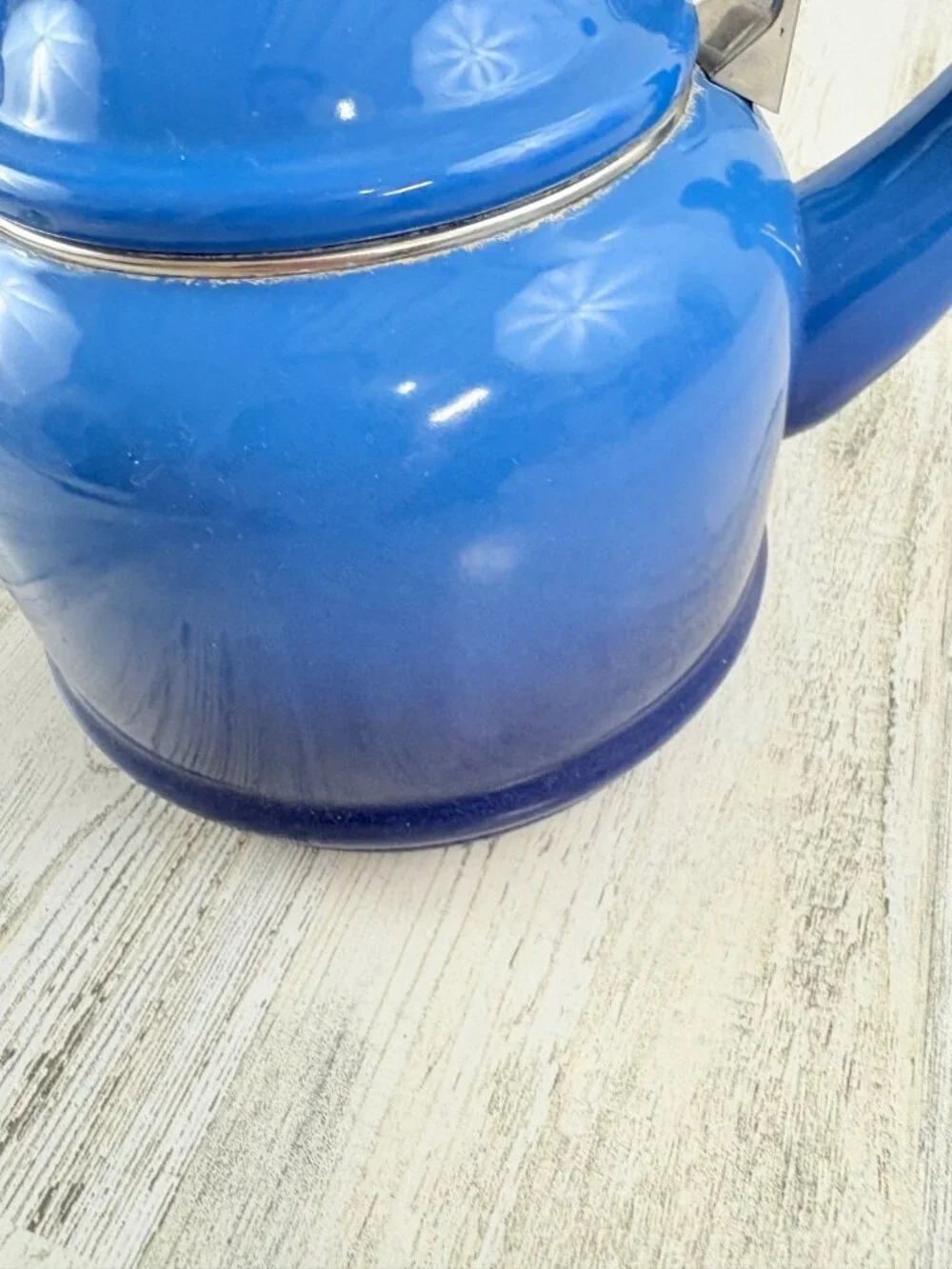 Le Creuset Enamel on Steel 1.25 Quart Demi Tea Kettle Marseille Blue FLAWS